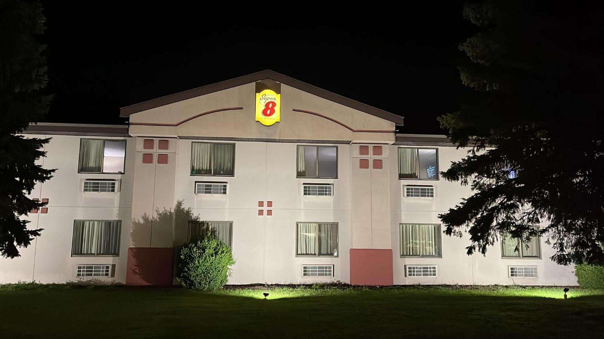 Hotel Super 8 By Wyndham Ithaca Esterno foto
