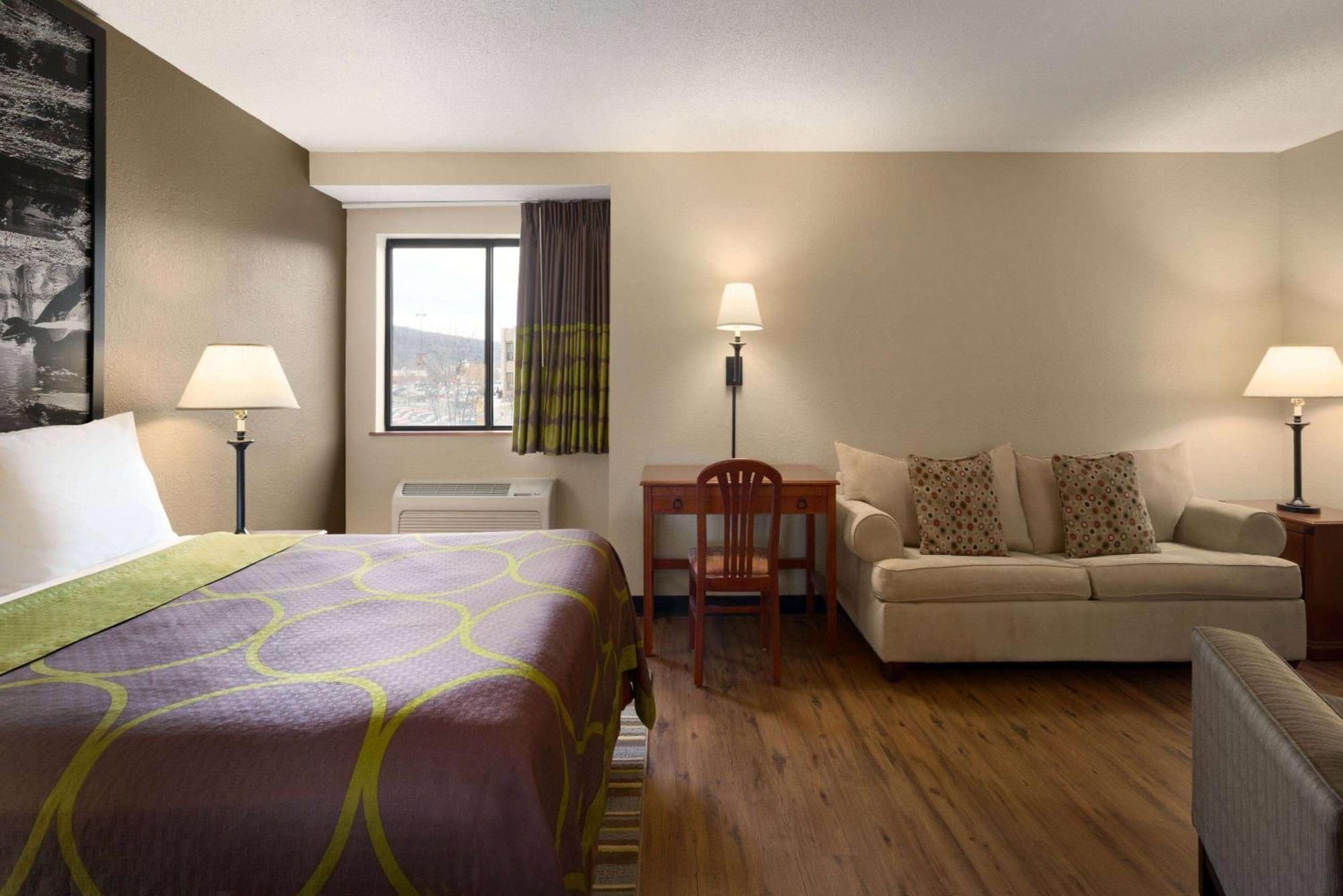 Hotel Super 8 By Wyndham Ithaca Esterno foto