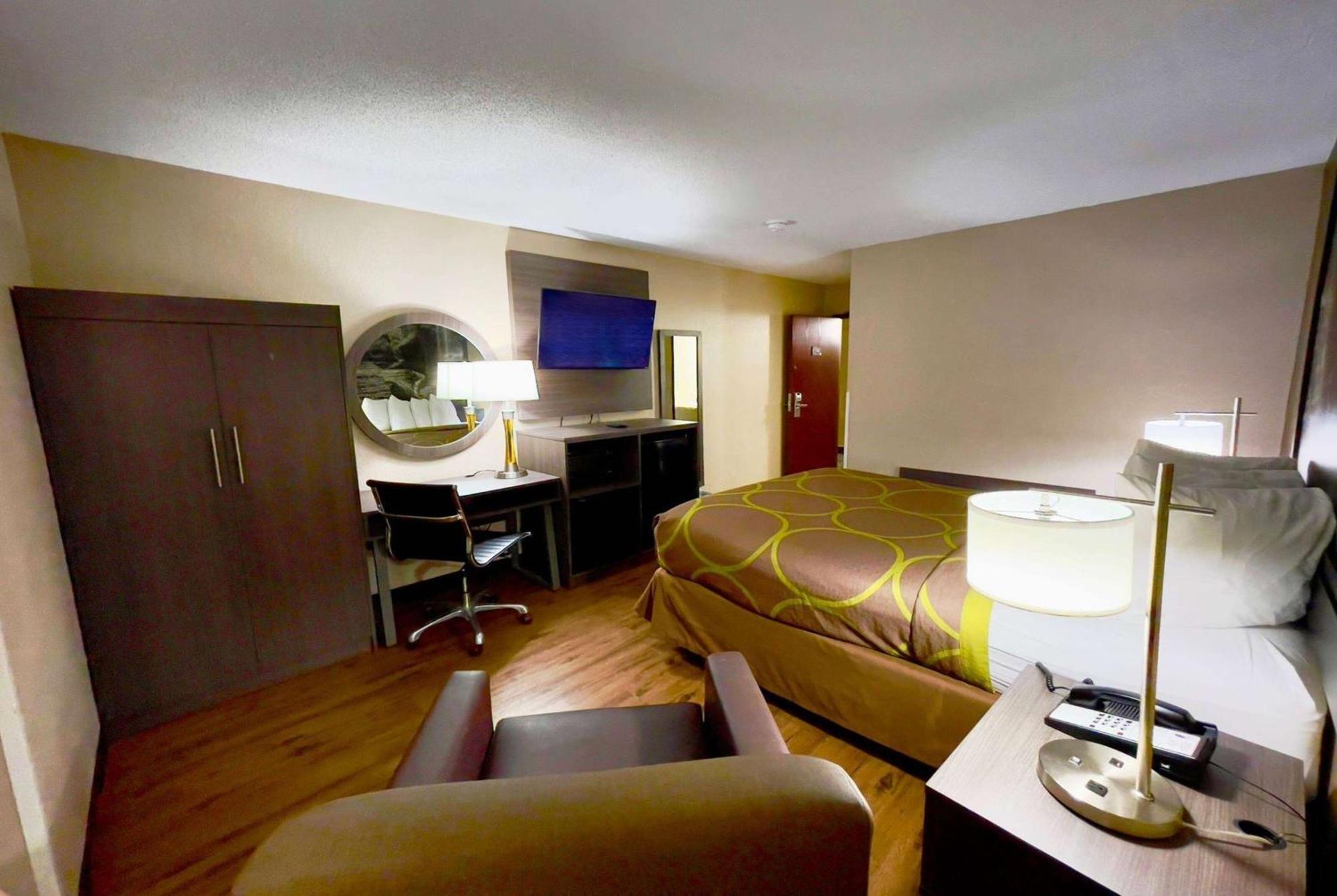 Hotel Super 8 By Wyndham Ithaca Esterno foto