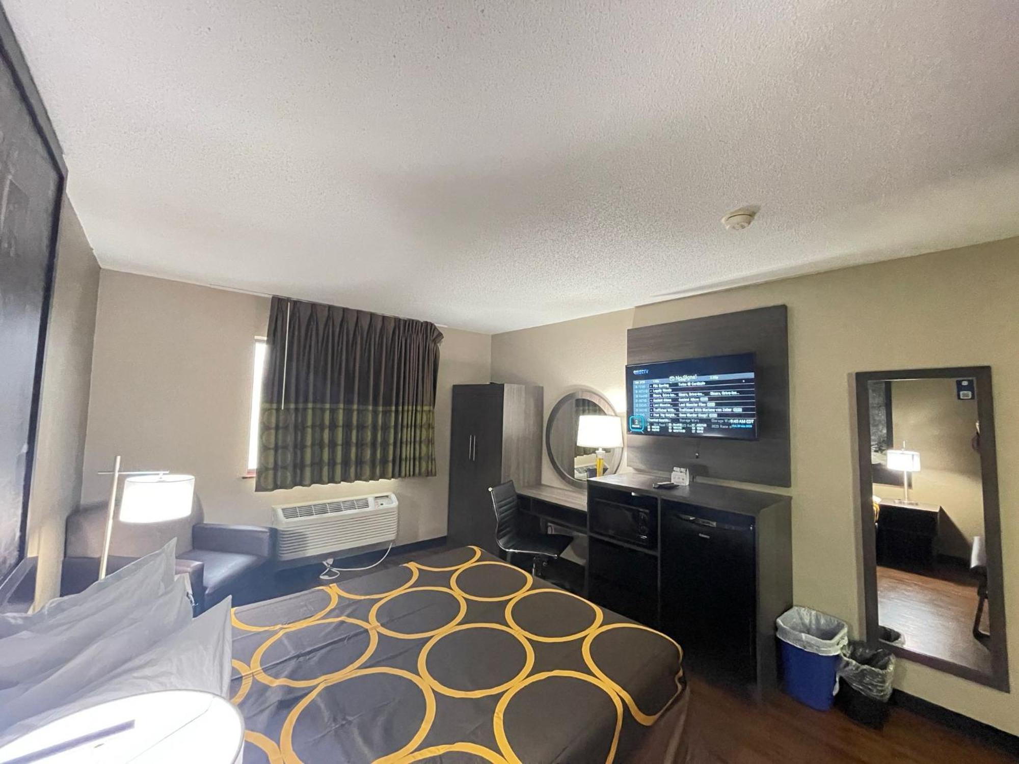 Hotel Super 8 By Wyndham Ithaca Esterno foto