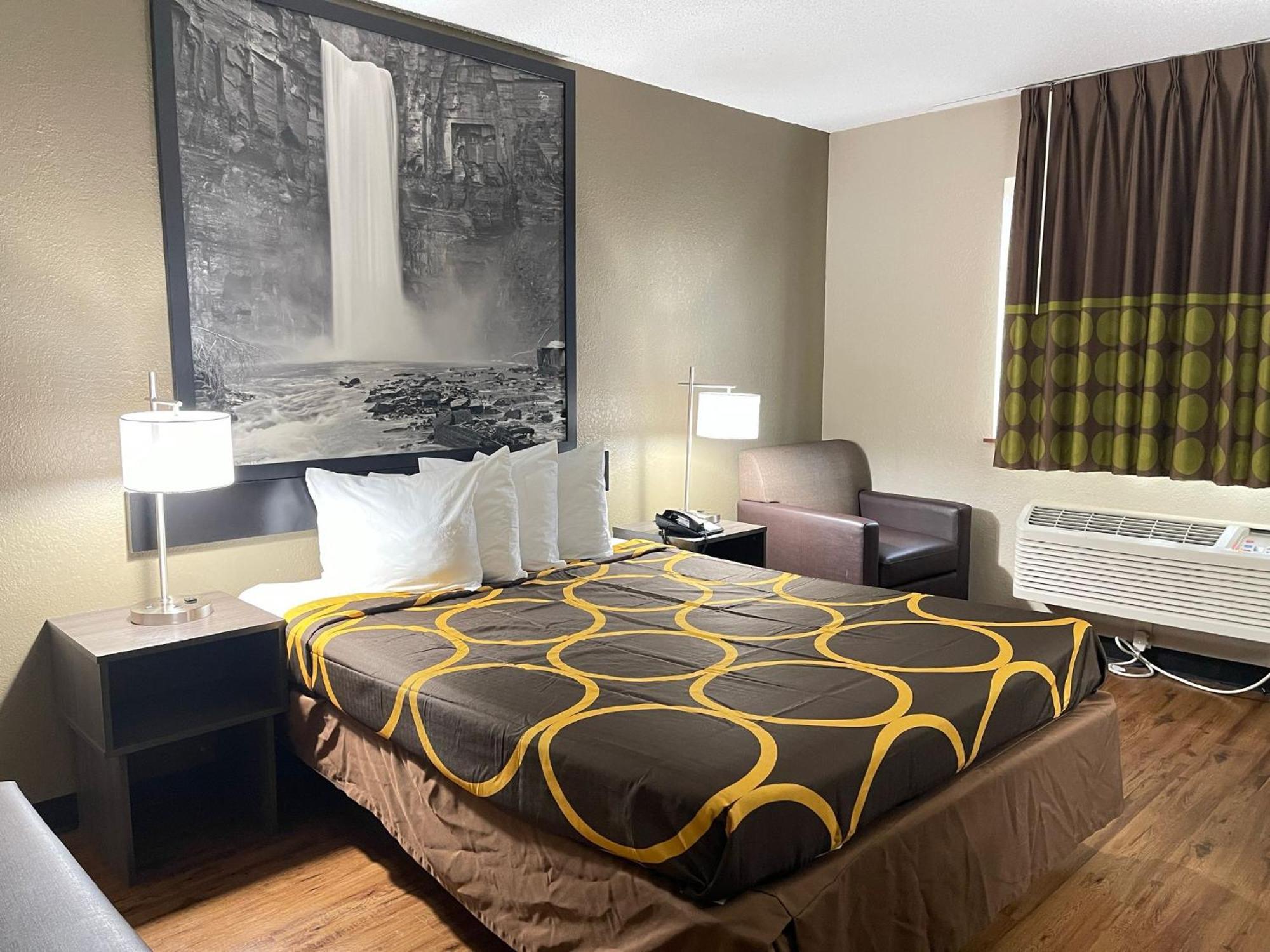 Hotel Super 8 By Wyndham Ithaca Esterno foto