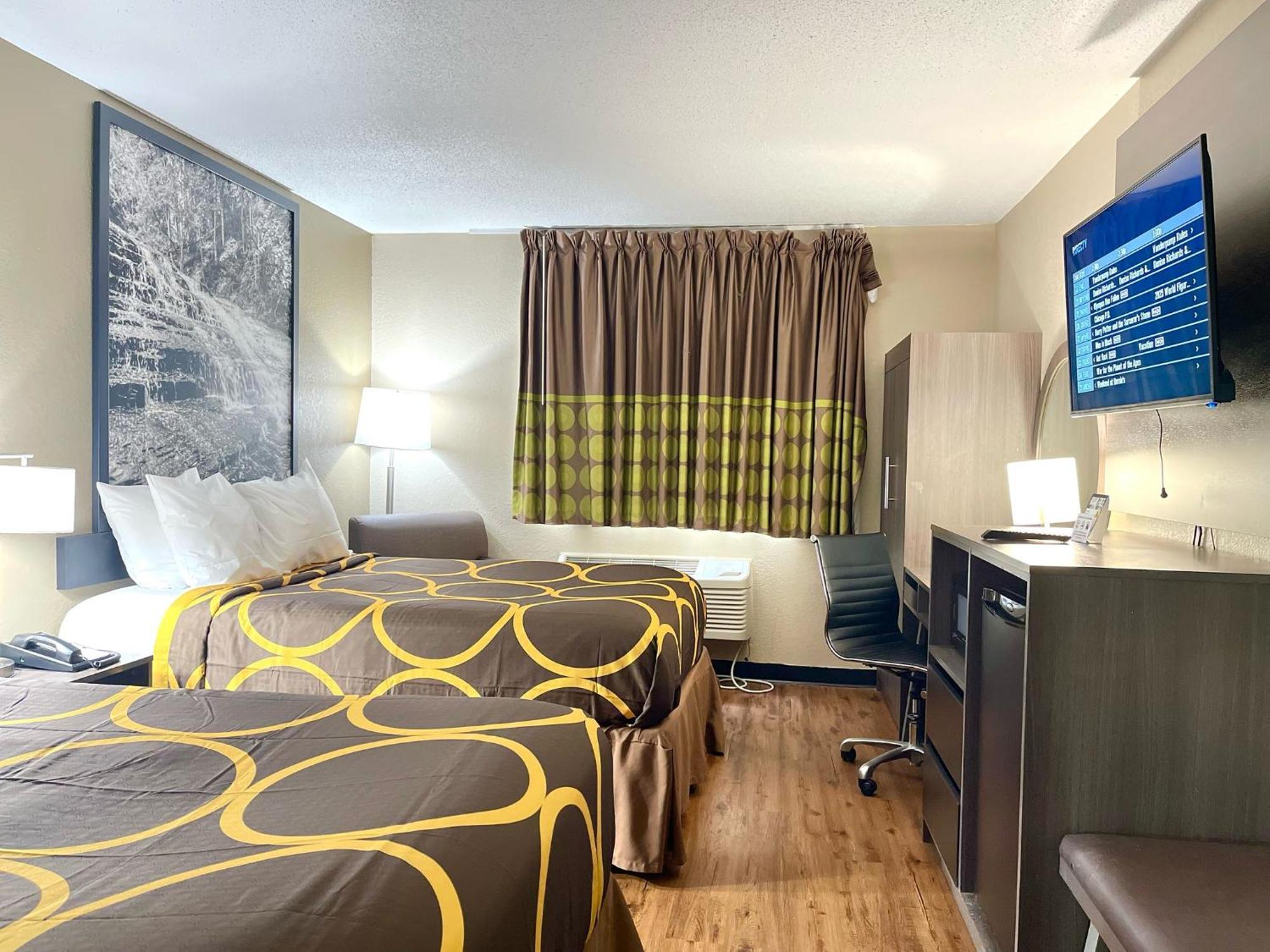 Hotel Super 8 By Wyndham Ithaca Esterno foto