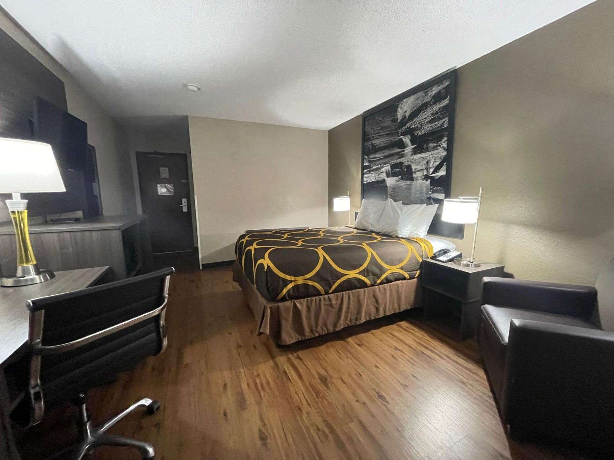 Hotel Super 8 By Wyndham Ithaca Esterno foto