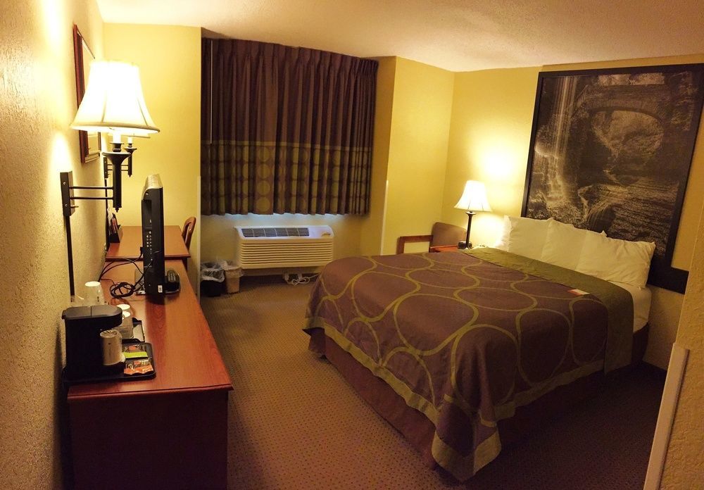 Hotel Super 8 By Wyndham Ithaca Esterno foto