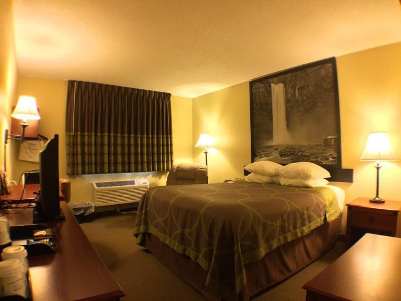 Hotel Super 8 By Wyndham Ithaca Esterno foto