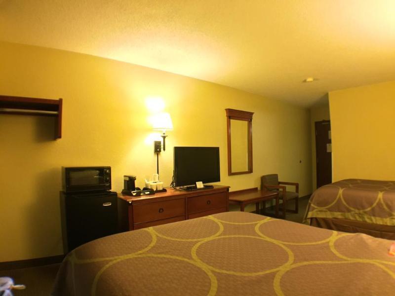 Hotel Super 8 By Wyndham Ithaca Esterno foto