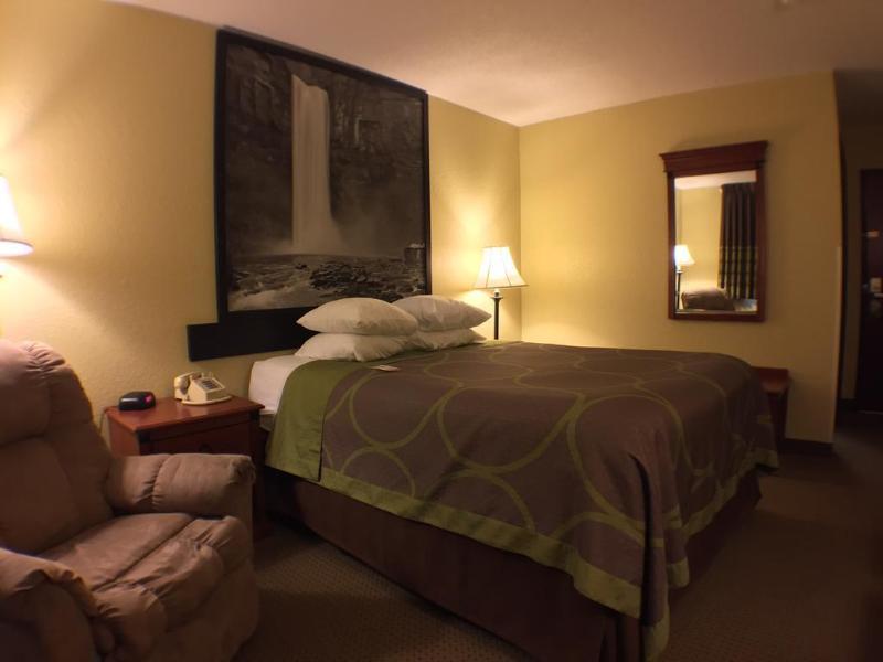 Hotel Super 8 By Wyndham Ithaca Esterno foto